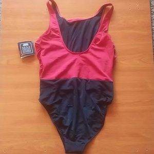 Newport News Swim - Newport News Swimsuit Size 16 (R4) Newport News Swim - Newport News Swimsuit Size 16 (R4)